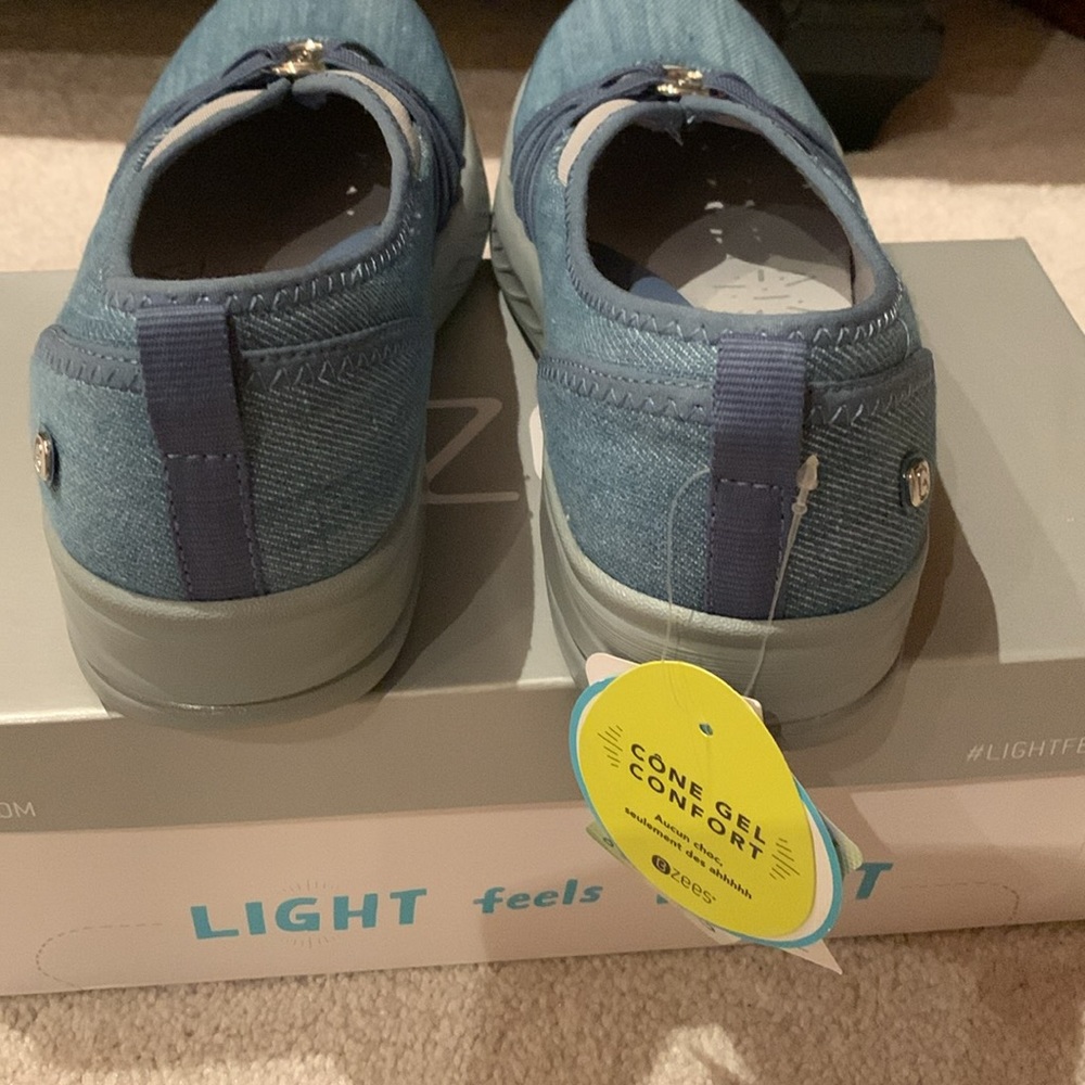 Bree’s shoes - Picture 6 of 8